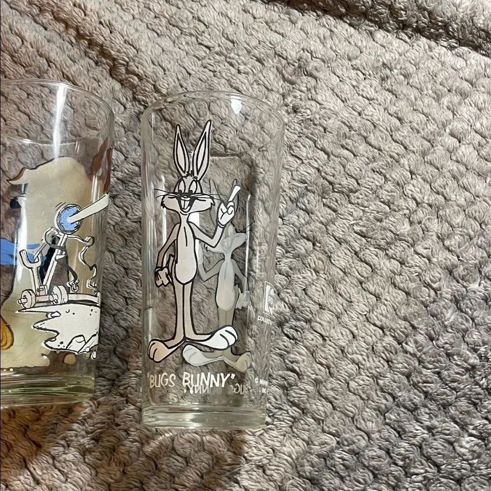 Pure Collection Character Glass - Picture 2 of 3